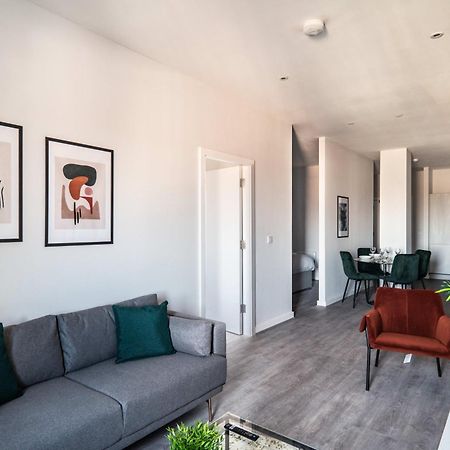 Modern & Spacious 2 Bed Apartment In Waterloo Liverpool מראה חיצוני תמונה