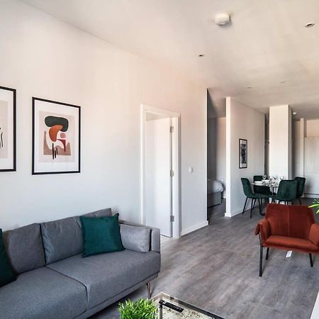 Modern & Spacious 2 Bed Apartment In Waterloo Liverpool מראה חיצוני תמונה
