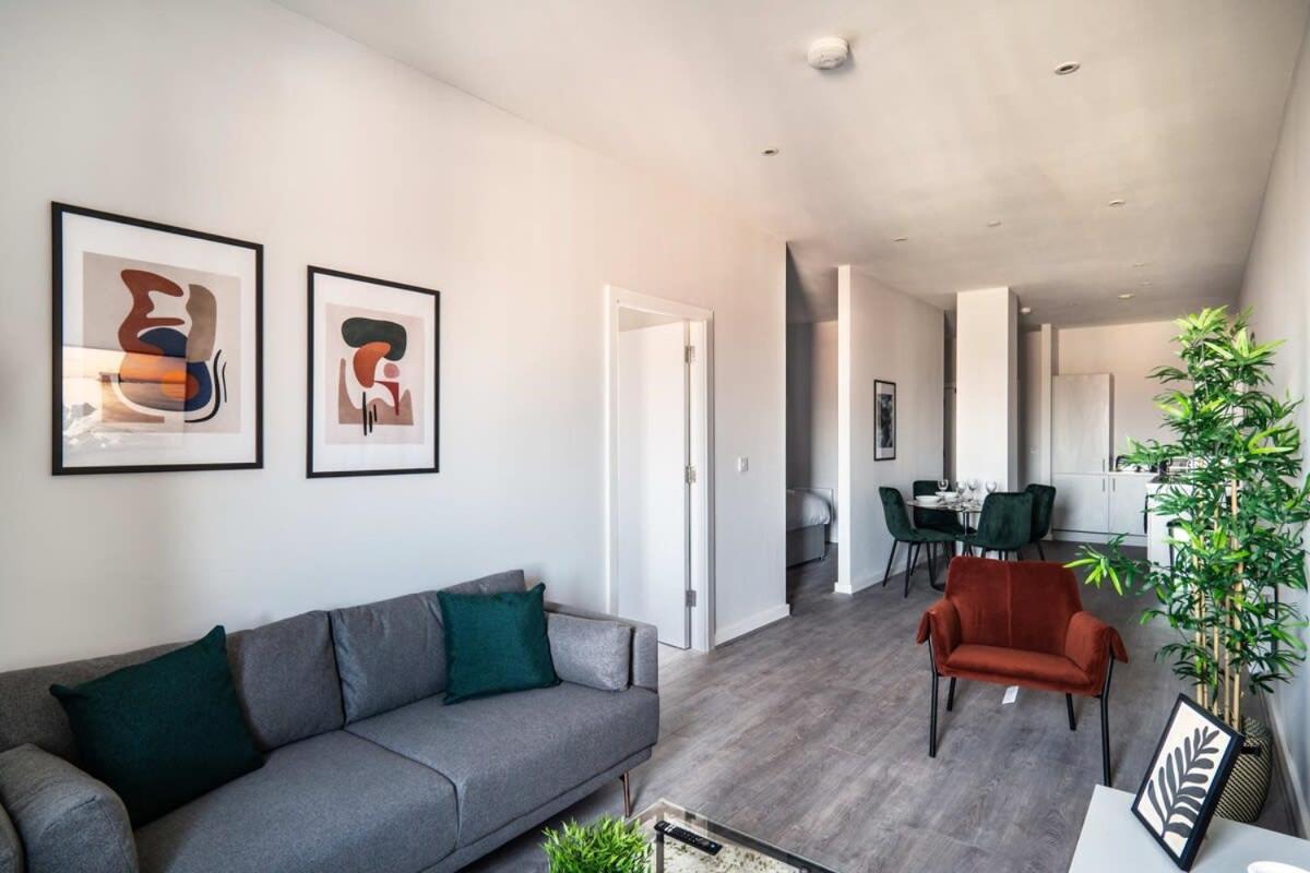 Modern & Spacious 2 Bed Apartment In Waterloo Liverpool מראה חיצוני תמונה
